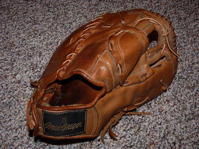 Ted Kluszewski MacGregor GB18 Back